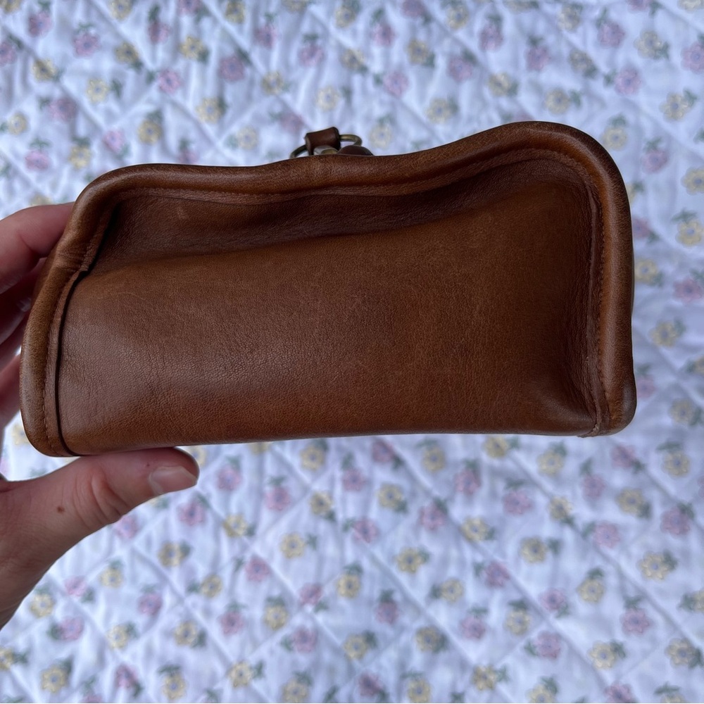 Vintage Coach 80’s Large Wetpack - Picture 7 of 14